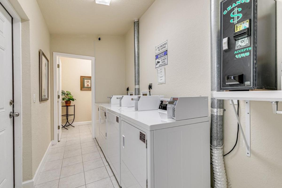 Walkable To Restaurants And Steps To The Beach! - Coconut Villa'S Suite 10 St. Pete Beach Exterior photo